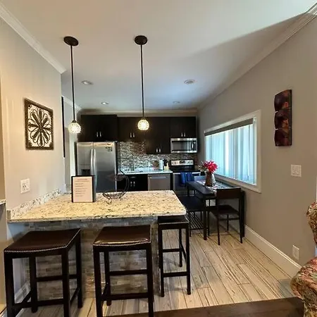 Spacious And Cozy- Near T-Station-Quiet Neighborhood! Malden Exterior photo