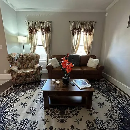 Spacious And Cozy- Near T-Station-Quiet Neighborhood! Malden Exterior photo